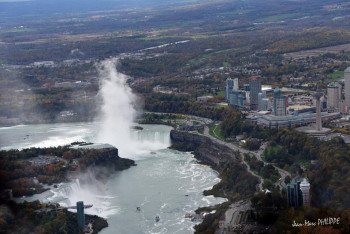 Œuvre contemporaine nommée « CHUTES DU NIAGARA », Réalisée par JEAN-MARC PHILIPPE