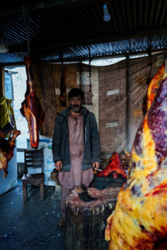 Œuvre contemporaine nommée « Le boucher », Réalisée par FANNYDOMERGUEPHOTOGRAPHY