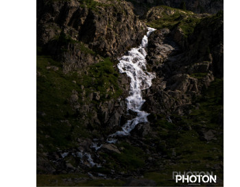 Œuvre contemporaine nommée « PASSAGE EN HAUTE MONTAGNE », Réalisée par PHOTON PHOTOGRAPHIE