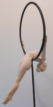 Œuvre contemporaine nommée « Danseuse de lyre n°2 », Réalisée par JULIE F.SCULPTURES