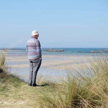 Œuvre contemporaine nommée « Seul au monde », Réalisée par ALAIN MACHELIDON