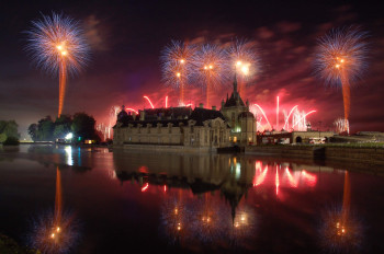 Œuvre contemporaine nommée « Nuit de Feu au Château de Chantilly », Réalisée par WHITE TIGER 60