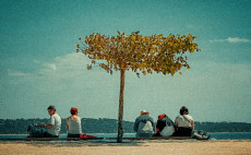 en-attendant-le-bateau